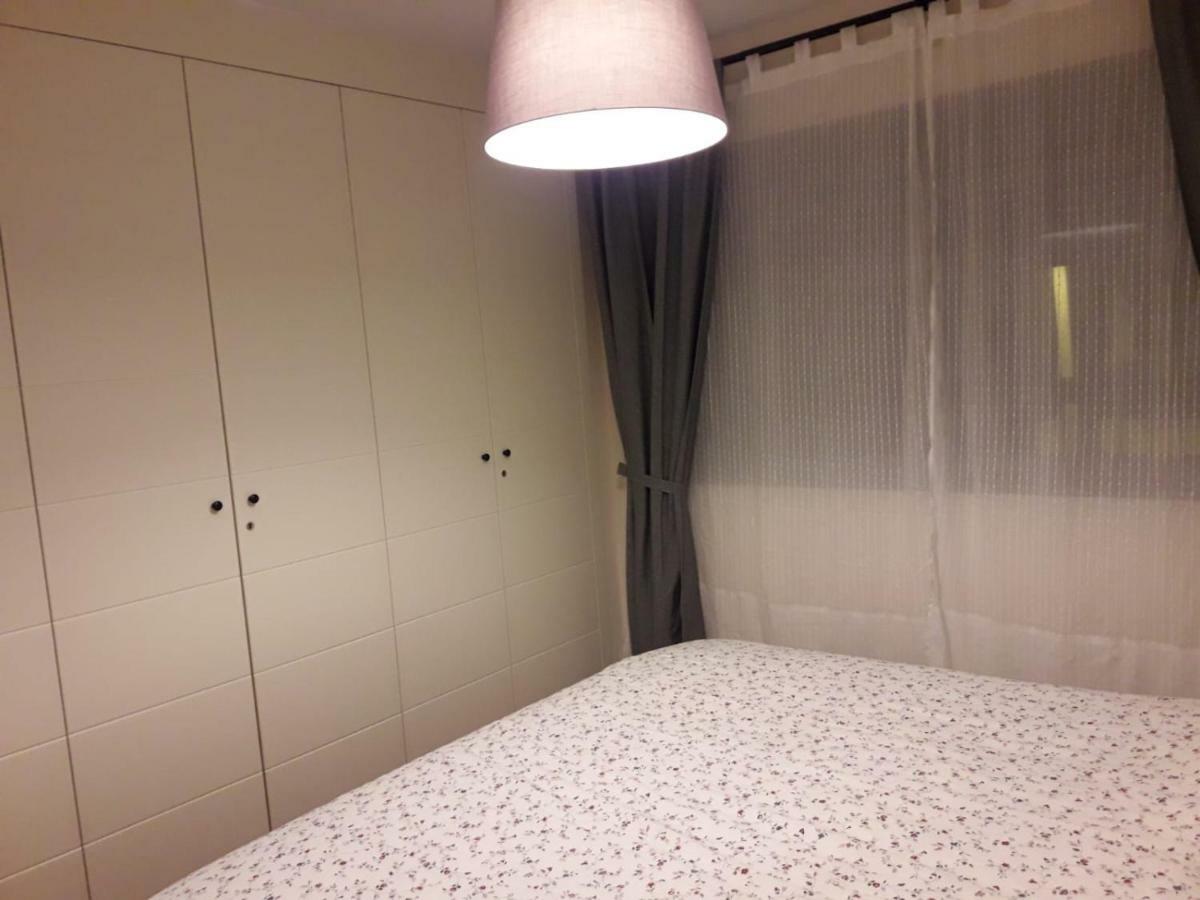 Apartamento En C/ Peroneros Latas Luaran gambar